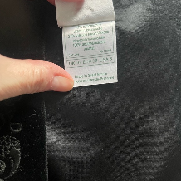 Vintage Laura Ashley Black Velvet Dress Size 6 - Picture 6 of 11